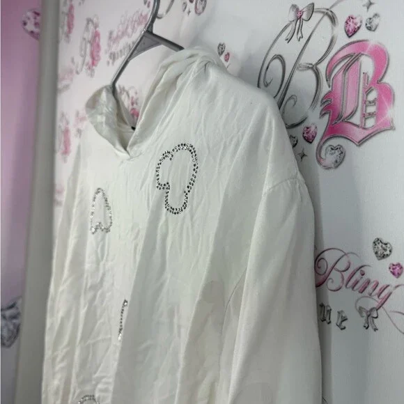 Kar-ma sweater rhinestone details Italy White Hooded Top with Heart Accents - Picture 4 of 13